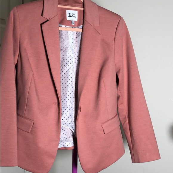 Blazer - Picture 1 of 1